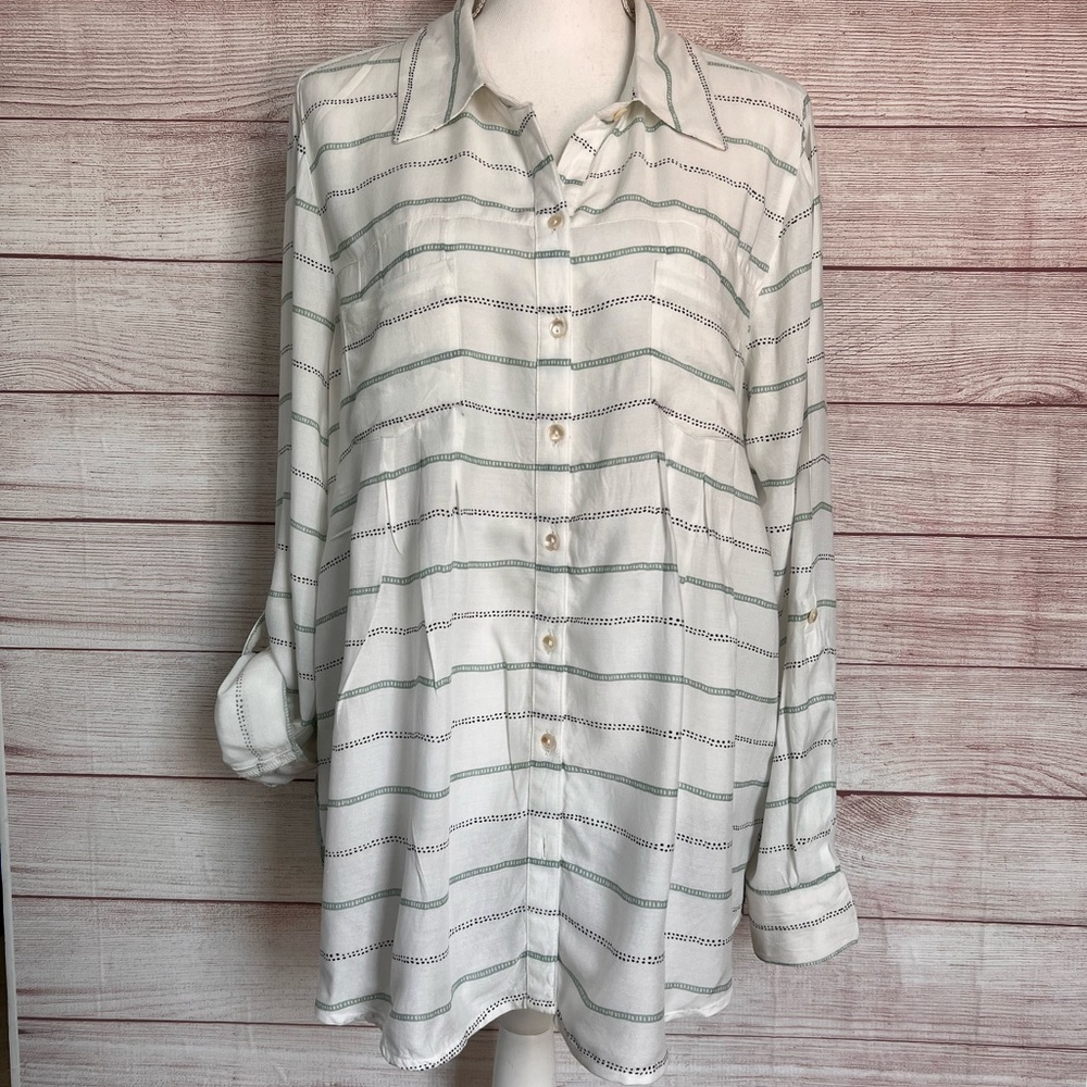 Style&Co top/ blouse in size large in excellent condition
